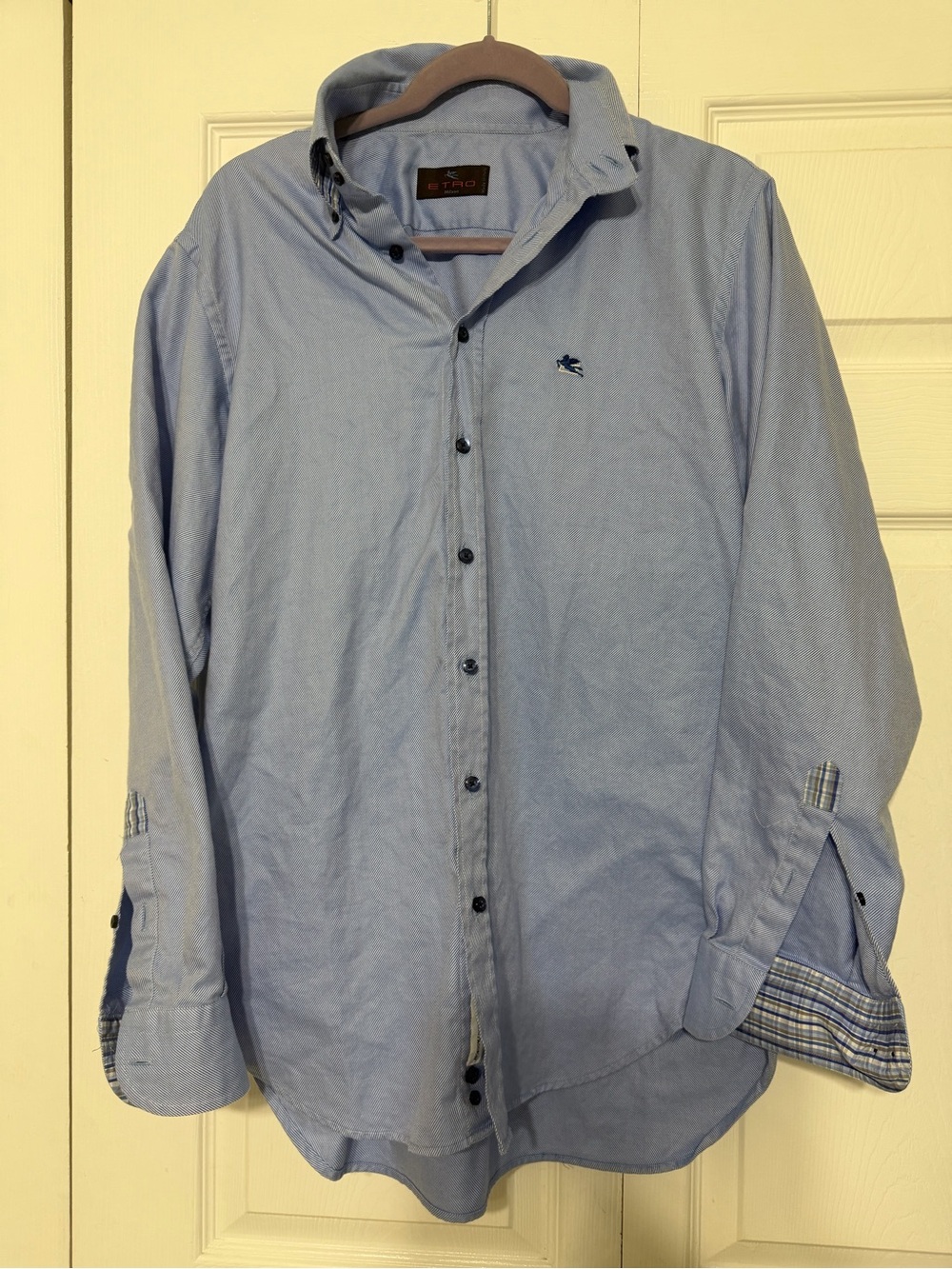 Men's Light Blue Casual Button-Down Shirt with Contrast Cuffs